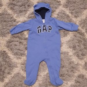 Like New Baby Gap onesie
